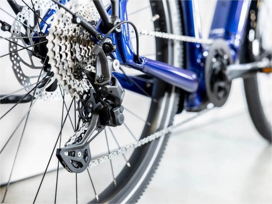 VTC Électrique Trek Allant+ 7 Shimano Deore 10V 625 Wh 2023