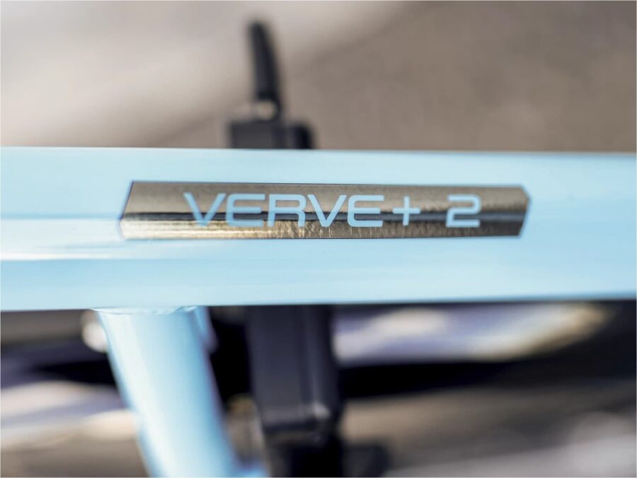 Vélo de Ville Électrique Trek Verve+ 2 Lowstep Bosch 500Wh Shimano Altus 9V Azure