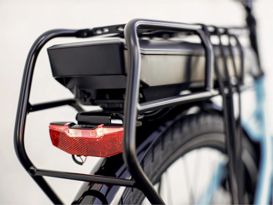 Vélo de Ville Électrique Trek Verve+ 2 Lowstep Bosch 500Wh Shimano Altus 9V Azure