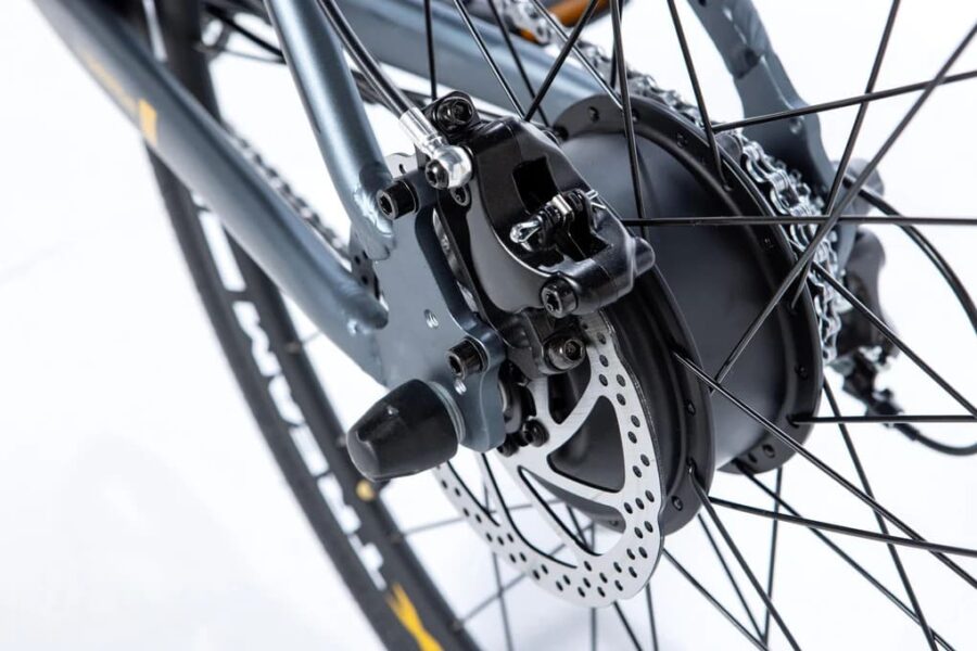 Vélo électrique Moma Bikes E-ROAD PRO 28