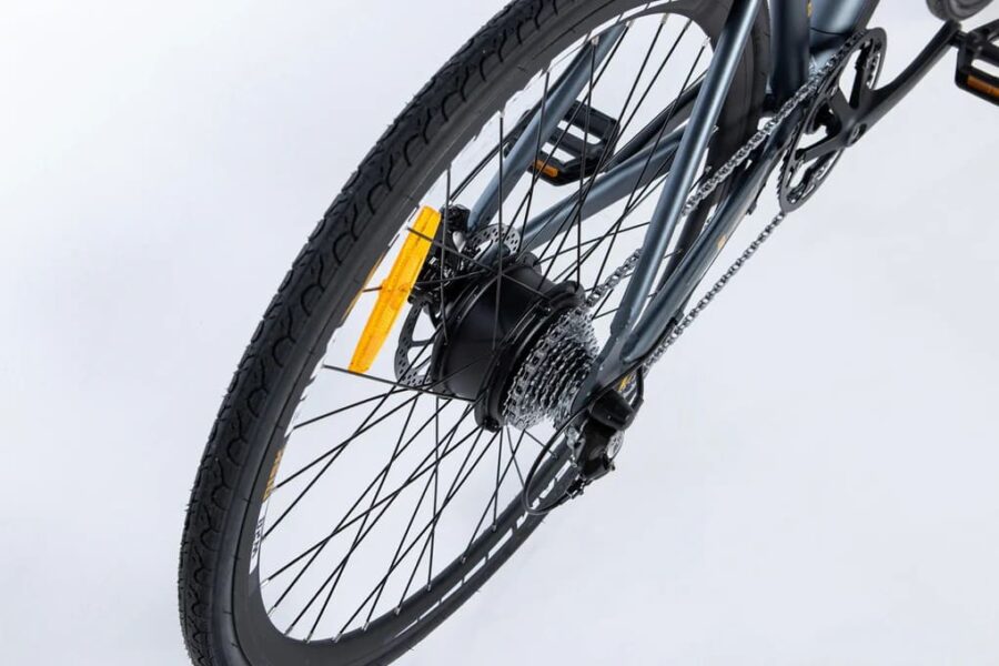 Vélo électrique Moma Bikes E-ROAD PRO 28